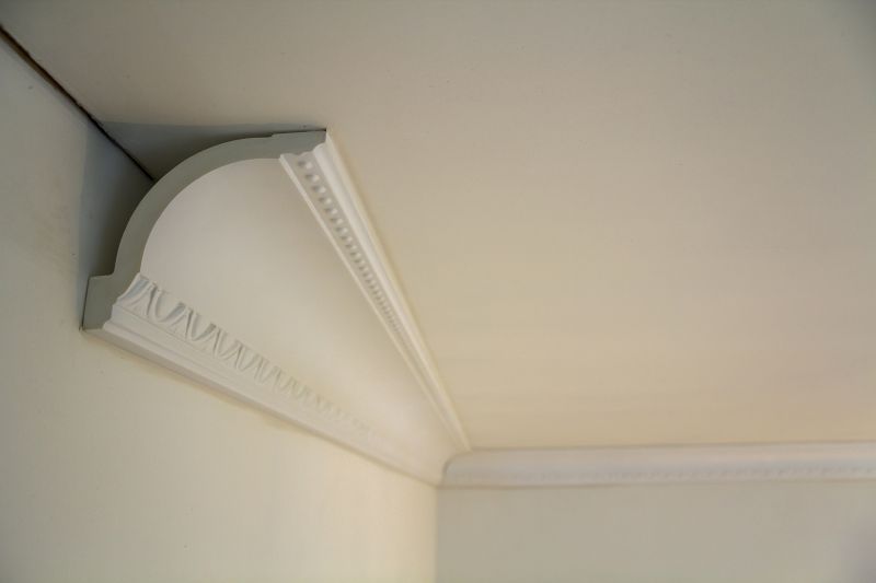 Arched Molding Installation