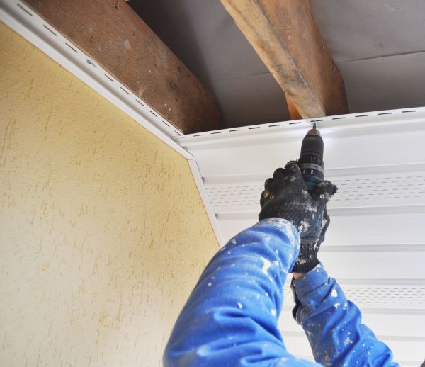 Aluminum Soffit Repair Service